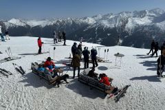 9e09a569-6381-4b04-bc4e-9ff1fcc9a3a4